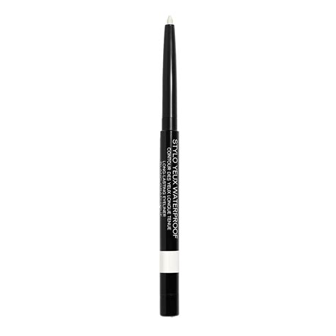 stylo yeux waterproof contour des yeux longue tenue chanel|signature de Chanel stylo eyeliner.